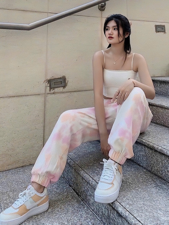 Phong cách diện đồ đầy cảm hứng với thiết kế loang màu- Ảnh 7.