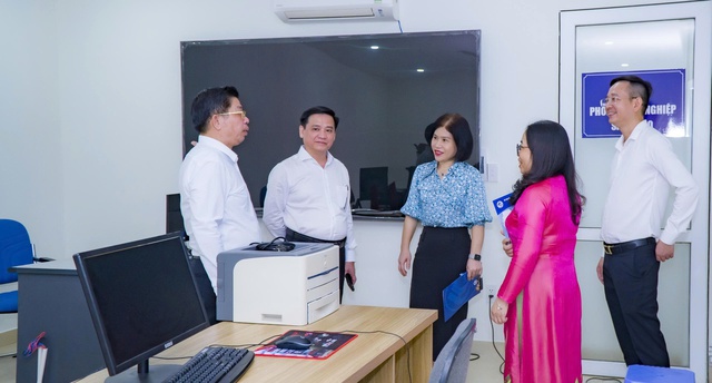 P.Hòa Cường: Xây dựng các khu vực dịch vụ, du lịch bản sắc, chất lượng cao- Ảnh 3. P.Hòa Cường: Xây dựng các khu vực dịch vụ, du lịch bản sắc, chất lượng cao- Ảnh 3.