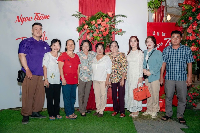 Huấn luyện viên ' 1 tay ' Phan Văn Thiện truyền cảm hứng tập gym cho mọi người - Ảnh 2. Huấn luyện viên ' 1 tay ' Phan Văn Thiện truyền cảm hứng tập gym cho mọi người - Ảnh 2.