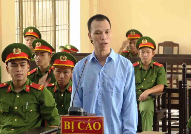 Tuyên án tử hình kẻ sát hại mẹ ruột rồi kéo thi thể ra sông phi tang
