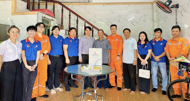 EPS: Viết tiếp câu chuyện hòa bình- Ảnh 1. EPS: Viết tiếp câu chuyện hòa bình- Ảnh 1.