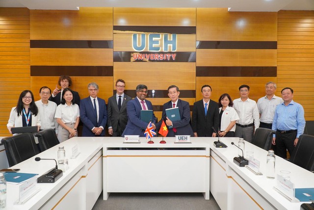 Đại học Kinh tế TP.HCM và Đại học Leicester của Anh ký hợp tác toàn diện- Ảnh 2. Đại học Kinh tế TP.HCM và Đại học Leicester của Anh ký hợp tác toàn diện- Ảnh 2.