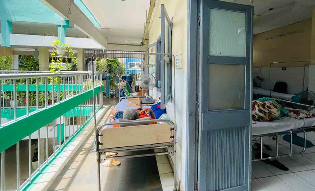 Những bệnh viện thi công ì ạch - Ảnh 5.