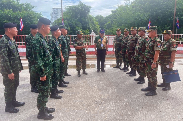 Giới chức quân sự Thái Lan – Campuchia thương thảo Giới chức quân sự Thái Lan – Campuchia thương thảo