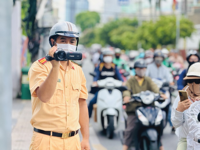 Vượt đèn vàng có bị phạt nguội? Câu trả lời từ CSGT khiến nhiều người giật mình- Ảnh 1.