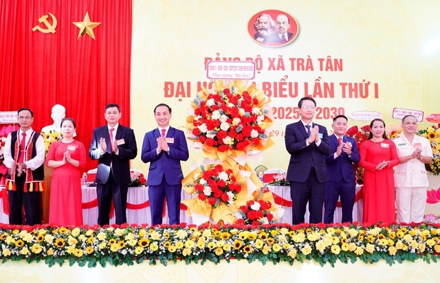 Đà Nẵng: Nguyên Phó giám đốc Sở VH-TT-DL tỉnh làm Bí thư xã vùng cao Trà Tân - Ảnh 1.