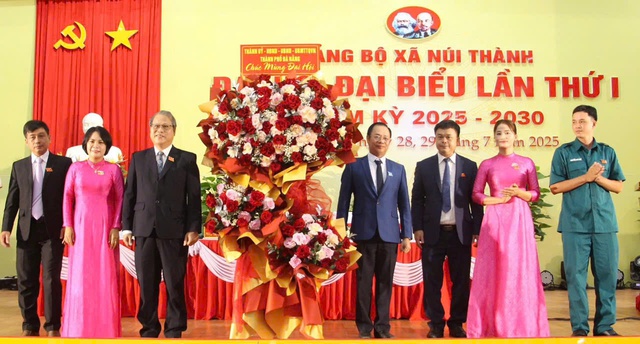 Đà Nẵng: Ông Văn Anh Tuấn giữ chức Bí thư Đảng ủy xã Núi Thành - Ảnh 2.