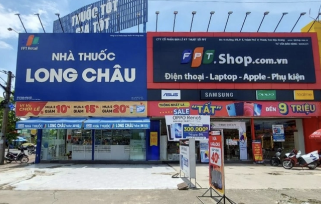 FPT Retail đạt hơn 23.000 tỉ doanh thu sau 6 tháng đầu năm 2025 - Ảnh 1.