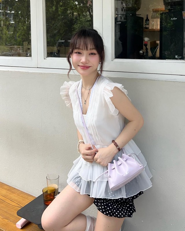 Ngại gì phá cách ngày hè cùng túi đeo chéo Ngại gì phá cách ngày hè cùng túi đeo chéo