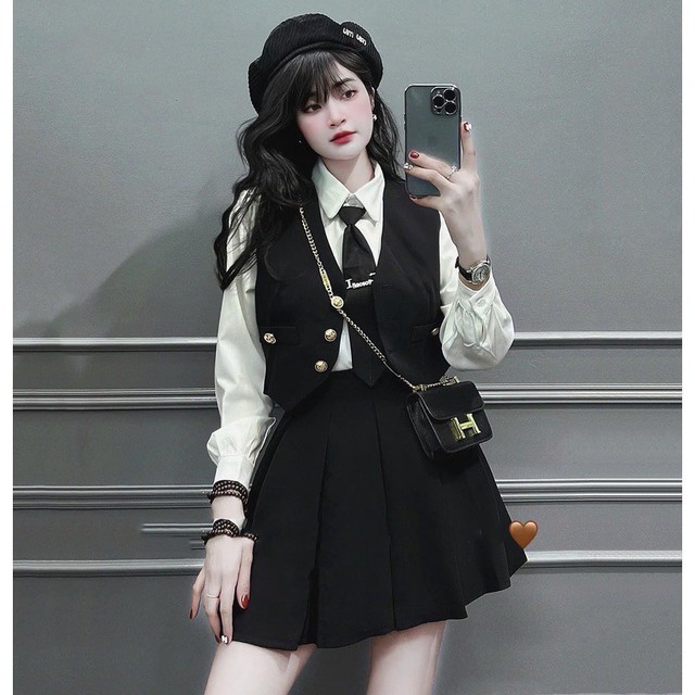 Ngại gì phá cách ngày hè cùng túi đeo chéo- Ảnh 4. Ngại gì phá cách ngày hè cùng túi đeo chéo- Ảnh 4.