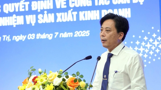 Điện lực Quảng Trị kiện toàn bộ máy sau sáp nhập - Ảnh 2.