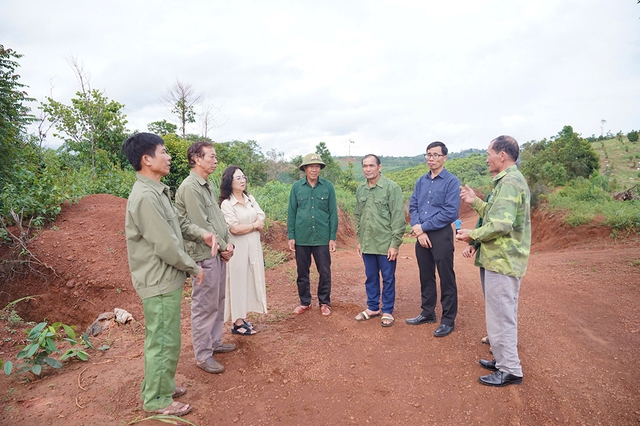Xét xử vụ án 6 cựu chiến binh kêu oan sau khi ra tù - Ảnh 1.