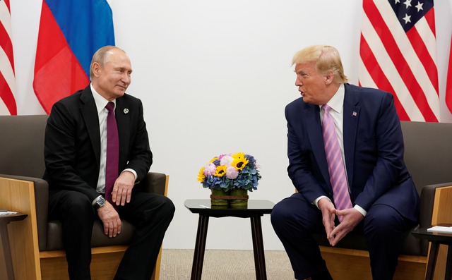 Tổng thống Trump vừa điện đàm với Tổng thống Putin Tổng thống Trump vừa điện đàm với Tổng thống Putin