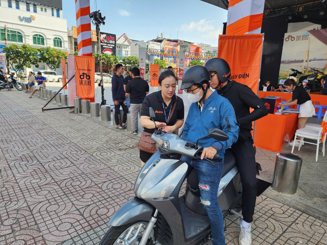 Dat Bike: &lsquo;Đừng FOMO, h&atilde;y mua xe điện phục vụ đủ nhu cầu sử dụng&rsquo; - Ảnh 1.