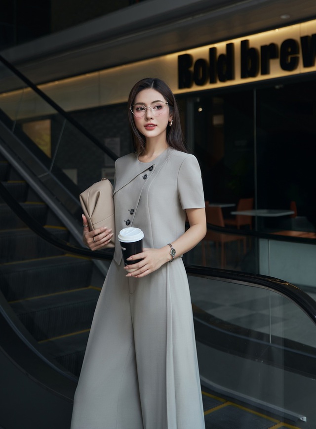 Nâng tầm khí chất qua những bộ trang phục công sở thời thượng- Ảnh 5.