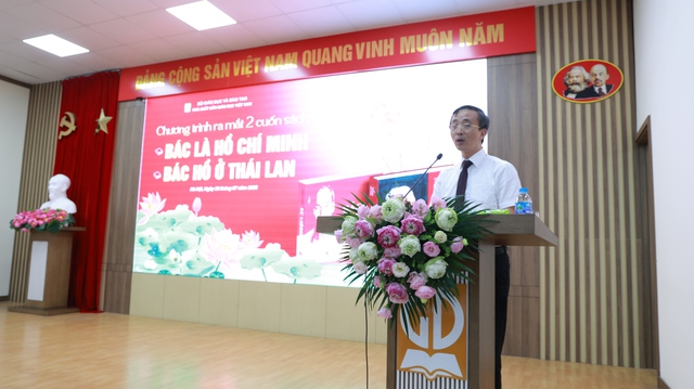 Nhà xuất bản Giáo dục Việt Nam ra mắt hai cuốn sách quý về Bác Hồ- Ảnh 2.