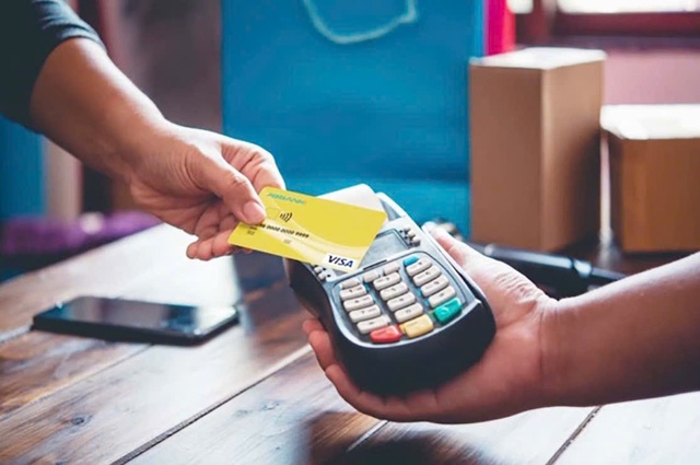 Thẻ Visa bị mất, sử dụng trái phép, chủ thẻ có phải hoàn trả tiền?- Ảnh 2. Thẻ Visa bị mất, sử dụng trái phép, chủ thẻ có phải hoàn trả tiền?- Ảnh 2.