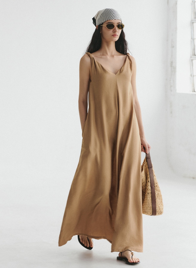 Váy suông linen, ren voan đa năng đáng sắm nhất mùa này - Ảnh 7.