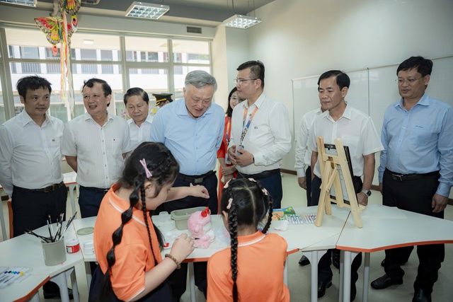 Phó thủ tướng Nguyễn Hòa Bình khen ngợi chính quyền 2 cấp tại TP.Huế- Ảnh 4.