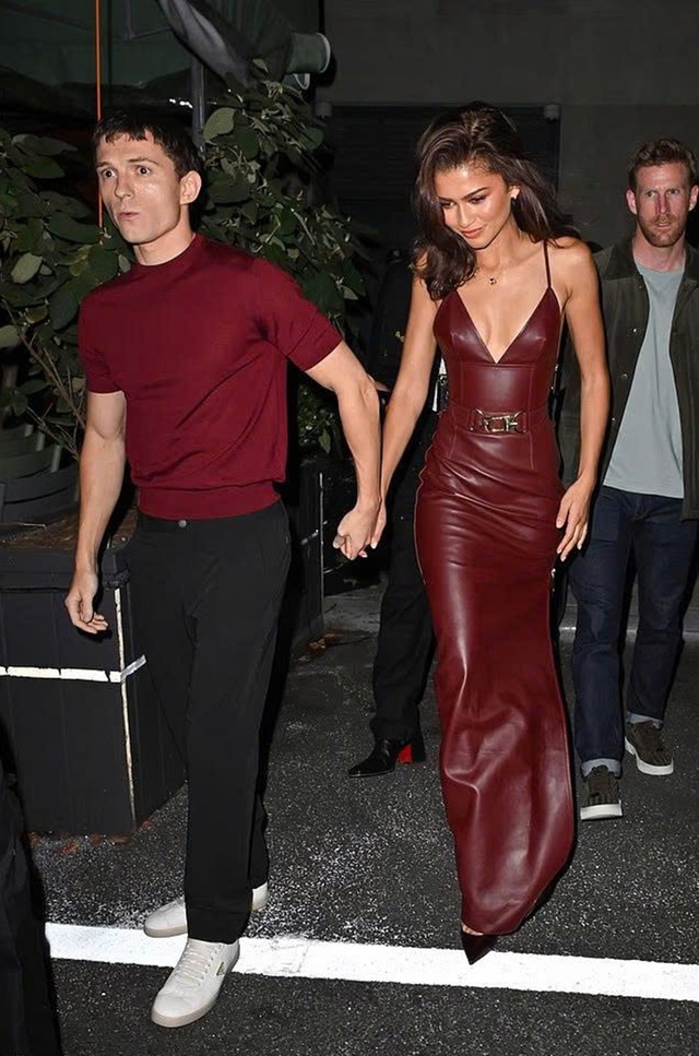 

Zendaya và Tom Holland vẫn đang hạnh phúc bên nhau dù đám cưới phải hoãn lại vì lịch trình dày đặc  