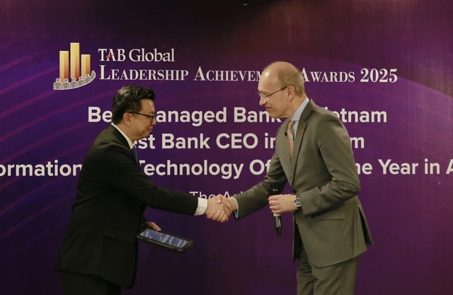 Techcombank được vinh danh 3 giải thưởng xuất sắc từ The Asian Banker - Ảnh 1. Techcombank được vinh danh 3 giải thưởng xuất sắc từ The Asian Banker - Ảnh 1.