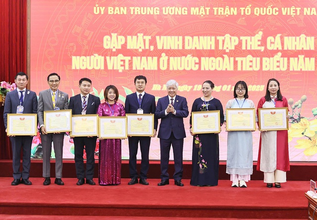 Chung dòng máu Lạc Hồng: Chỉ có đoàn kết, đất nước mới có thể vươn mình - Ảnh 1.