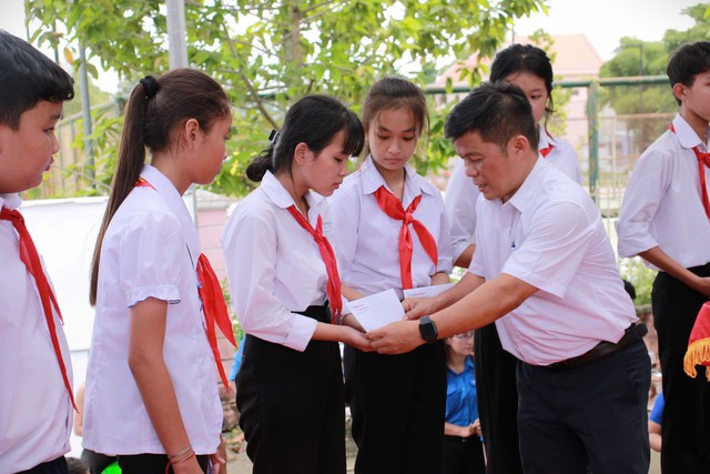 Công ty Nhiệt điện Duyên Hải vượt khó hoàn thành nhiệm vụ 6 tháng đầu năm - Ảnh 2. Công ty Nhiệt điện Duyên Hải vượt khó hoàn thành nhiệm vụ 6 tháng đầu năm - Ảnh 2.