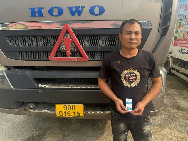 Tài xế dương tính ma túy khi lái xe, công ty bị phạt 120 triệu đồng- Ảnh 1.