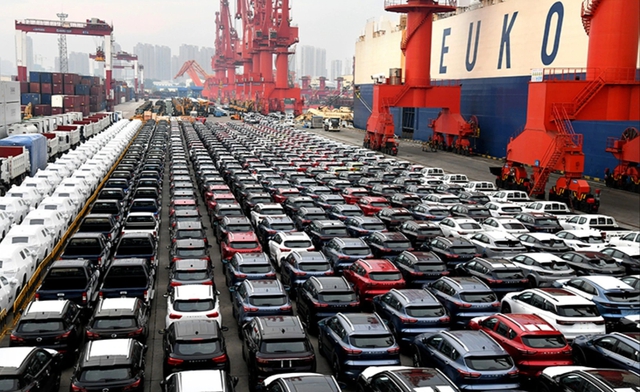 Trung Quốc thắt chặt quy định xuất khẩu ô tô đã qua sử dụng - Ảnh 2.