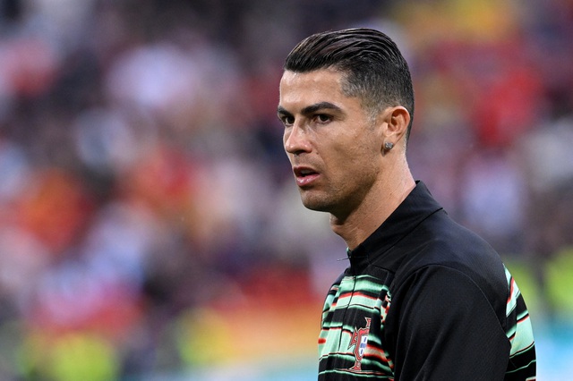 Lý do Ronaldo không dự tang lễ Diogo Jota: 'Anh ấy bị ám ảnh sâu sắc vì...'- Ảnh 7. Lý do Ronaldo không dự tang lễ Diogo Jota: 'Anh ấy bị ám ảnh sâu sắc vì...'- Ảnh 7.