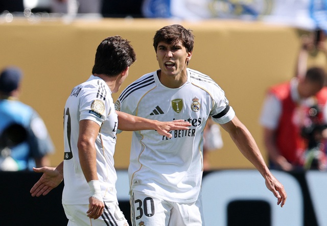 ‘Canh bạc’ của HLV Alonso thắng lớn, Real Madrid hạ kịch tính Dortmund: Đấu PSG ở bán kết ‘Canh bạc’ của HLV Alonso thắng lớn, Real Madrid hạ kịch tính Dortmund: Đấu PSG ở bán kết