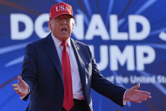 Ông Trump sẽ áp thuế lên đến 70% với một số quốc gia Ông Trump sẽ áp thuế lên đến 70% với một số quốc gia