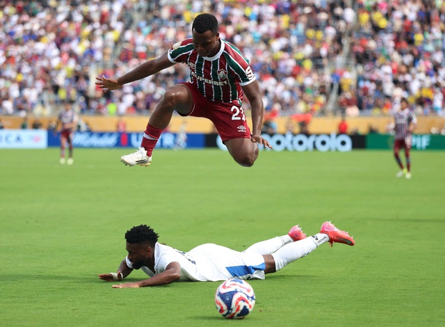 Fluminense đấu cả châu Âu Fluminense đấu cả châu Âu