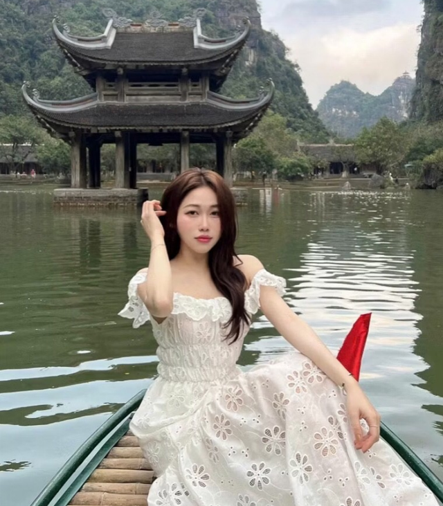 Biến mình thành nàng thơ với váy maxi đi biển - Ảnh 4.