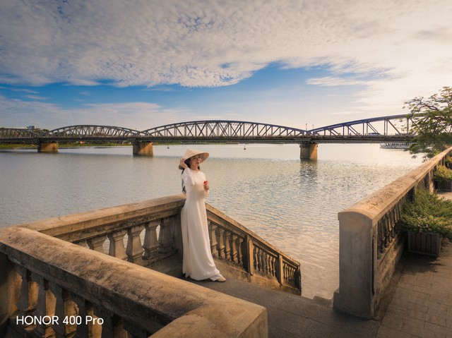 &lsquo;AI ra xứ Huế&rsquo; &ndash; Chi&ecirc;m ngưỡng vẻ đẹp cố đ&ocirc; qua lăng k&iacute;nh HONOR 400 Pro- Ảnh 5.