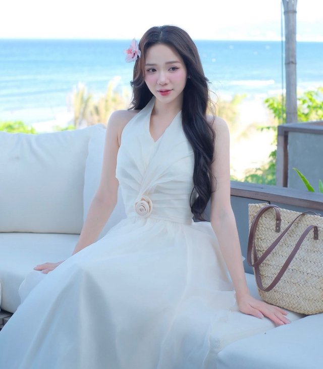 Biến mình thành nàng thơ với váy maxi đi biển - Ảnh 6.