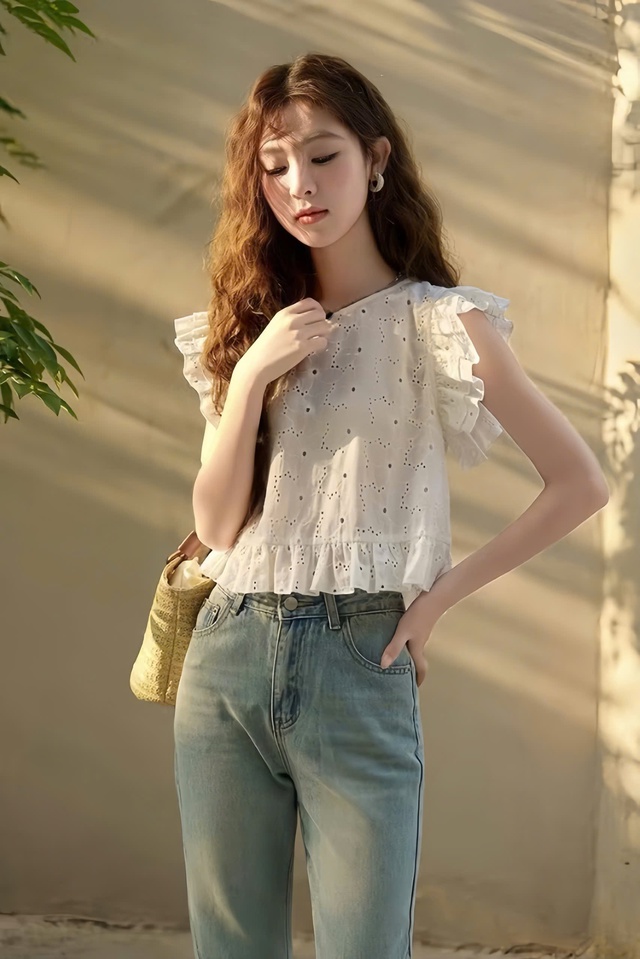 Thanh lịch nơi công sở với áo tay bèo sát nách- Ảnh 8. Thanh lịch nơi công sở với áo tay bèo sát nách- Ảnh 8.