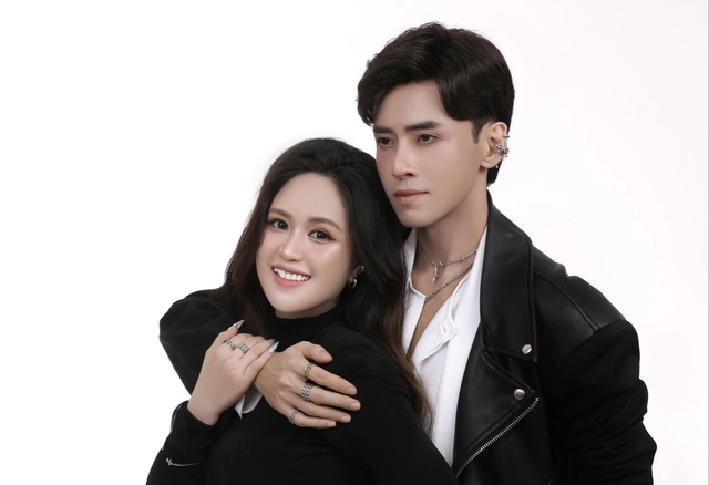 Diễn viên Phương Hằng ‘Gạo nếp gạo tẻ’ đón tin vui sau 8 năm kết hôn Diễn viên Phương Hằng ‘Gạo nếp gạo tẻ’ đón tin vui sau 8 năm kết hôn