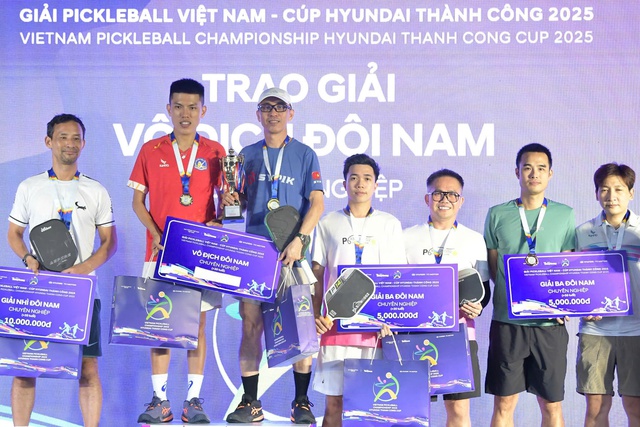 Trương Vinh Hiển thắng lớn ở giải pickleball Việt Nam 2025- Ảnh 5. Trương Vinh Hiển thắng lớn ở giải pickleball Việt Nam 2025- Ảnh 5.