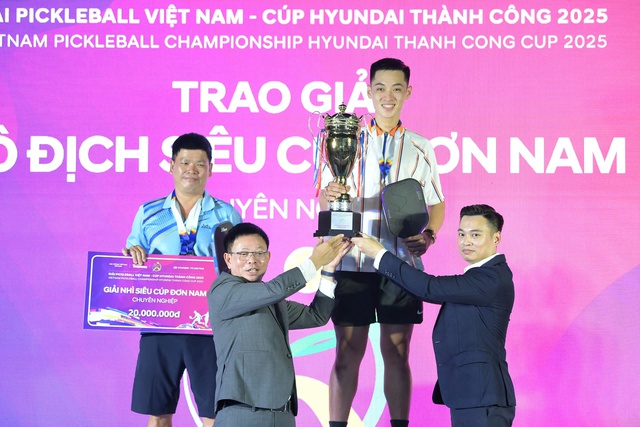 Trương Vinh Hiển thắng lớn ở giải pickleball Việt Nam 2025 Trương Vinh Hiển thắng lớn ở giải pickleball Việt Nam 2025