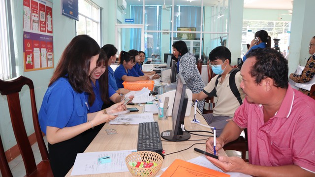 Sức trẻ tình nguyện tại Đồng Nai phục vụ nhân dân Với tinh thần Đoàn Kết - Ảnh 3. Sức trẻ tình nguyện tại Đồng Nai phục vụ nhân dân Với tinh thần Đoàn Kết - Ảnh 3.