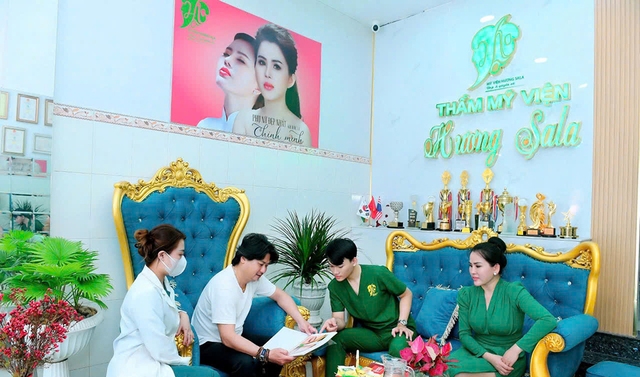 Lập nghiệp tại TP . HCM từ cô bé bán bánh đến nữ doanh nhân thành công - Ảnh 5. Lập nghiệp tại TP . HCM từ cô bé bán bánh đến nữ doanh nhân thành công - Ảnh 5.