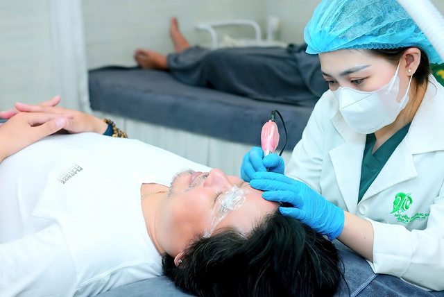 Lập nghiệp tại TP . HCM từ cô bé bán bánh đến nữ doanh nhân thành công - Ảnh 6. Lập nghiệp tại TP . HCM từ cô bé bán bánh đến nữ doanh nhân thành công - Ảnh 6.