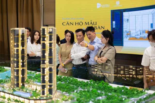 Khai trương căn hộ mẫu và sa bàn Masteri Rivera Danang: Đánh thức nhịp sống giao hòa - Ảnh 2. Khai trương căn hộ mẫu và sa bàn Masteri Rivera Danang: Đánh thức nhịp sống giao hòa - Ảnh 2.
