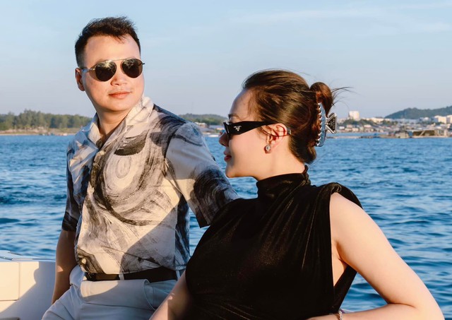 

Phương Oanh và Shark Bình có tổ ấm viên mãn sau quãng thời gian dài gắn bó  