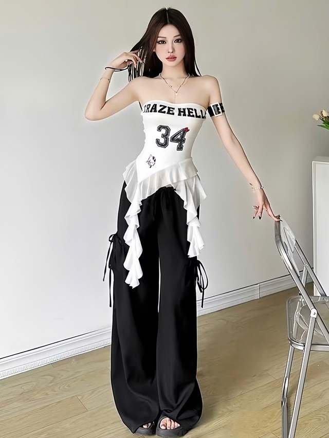 Bí quyết phối đồ với áo đuôi sứa cho nàng hiện đại- Ảnh 7. Bí quyết phối đồ với áo đuôi sứa cho nàng hiện đại- Ảnh 7.