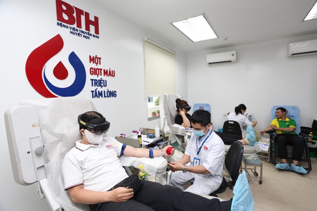 Abbott kết nối công nghệ và lòng nhân ái qua trải nghiệm hiến máu độc đáo - Ảnh 2.