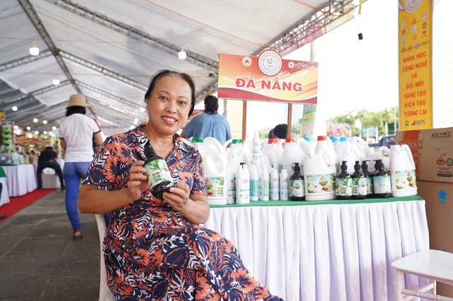 Chị Hồng &lsquo;y&ecirc;u r&aacute;c&rsquo;- Ảnh 2.