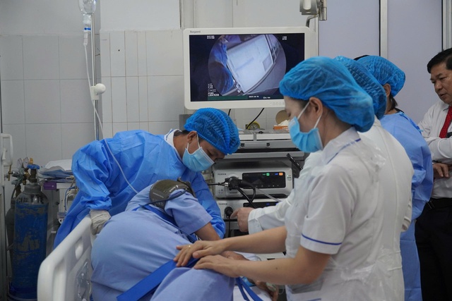 Nội soi siêu âm chẩn đoán ung thư rất sớm triển khai tại miền Tây Nội soi siêu âm chẩn đoán ung thư rất sớm triển khai tại miền Tây