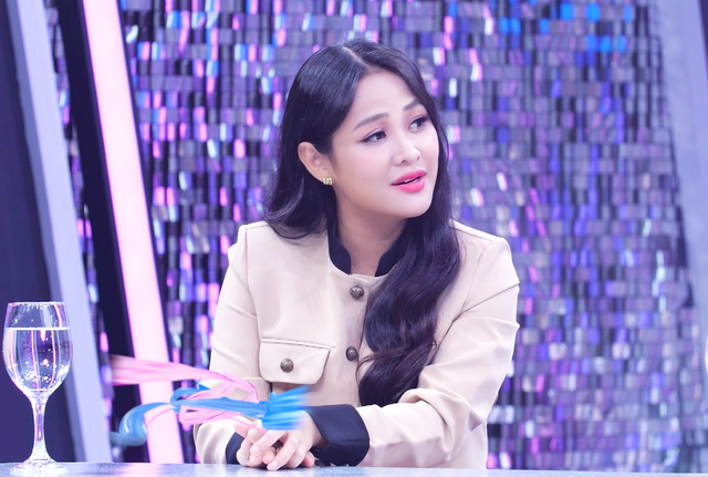 Con dâu NSƯT Kim Phương: Chồng bị lây tính nói nhiều từ tôi - Ảnh 2.
